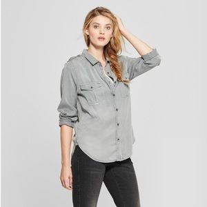 Grey casual dress shirt.